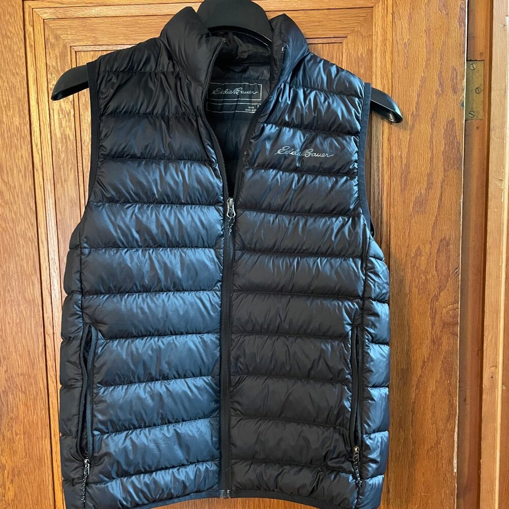 Black Eddie Bauer down vest